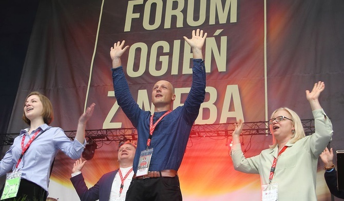 Po pierwsze: doświadczenie Boga. II Forum "Ogień z Nieba" na Pomorzu