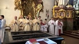 Bp Jan Kopiec w Trzebnicy: Miłosierdzie jest zawsze wyjściem naprzeciw człowiekowi