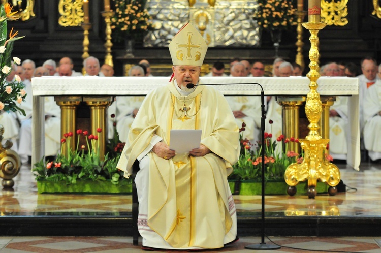 Diamentowy jubileusz święceń kapłańskich bp. Ryszarda Karpińskiego