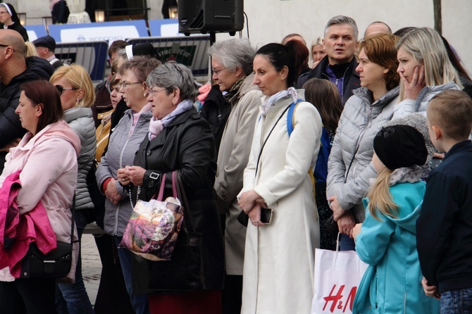 Róża dla Jezusa Miłosiernego 2019