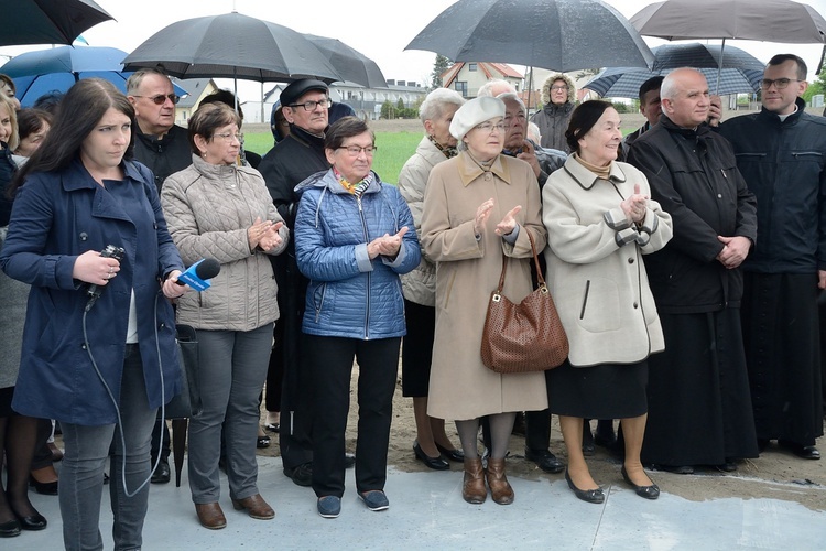 Erygowanie parafii św. Jana Pawła II w Opolu