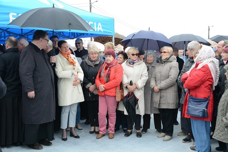 Erygowanie parafii św. Jana Pawła II w Opolu