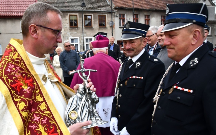 Relikwie św. Jana Pawła II w Polanowie