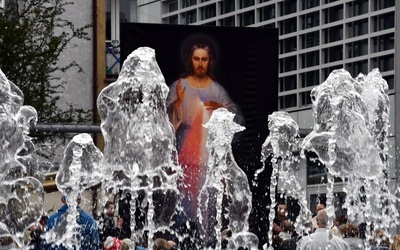 Koronka do Bożego Miłosierdzia w centrum Koszalina