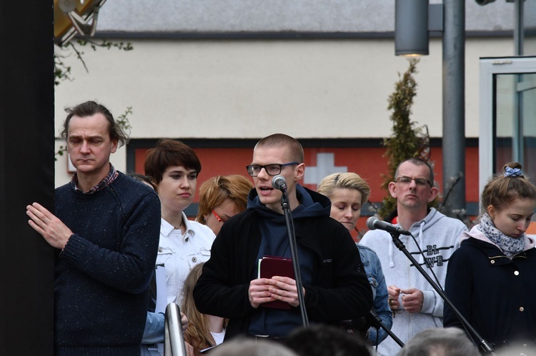 Koronka do Bożego Miłosierdzia w centrum Koszalina