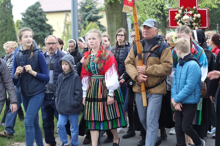 Pielgrzymka z Roszkowej Woli do Żdżar