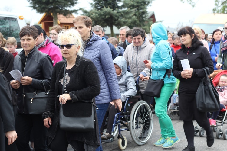 Pielgrzymka z Roszkowej Woli do Żdżar