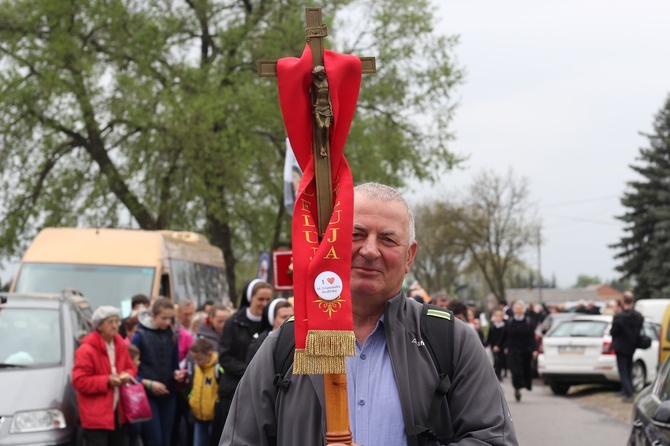 Pielgrzymka z Roszkowej Woli do Żdżar