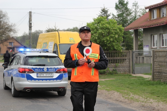 Pielgrzymka z Roszkowej Woli do Żdżar