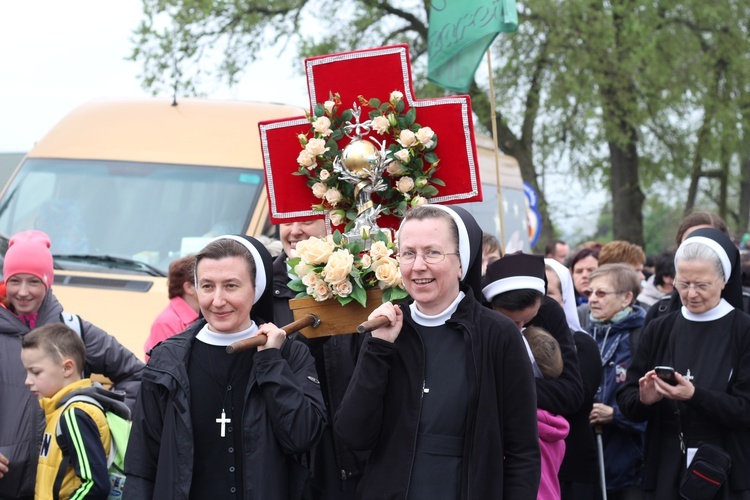 Pielgrzymka z Roszkowej Woli do Żdżar