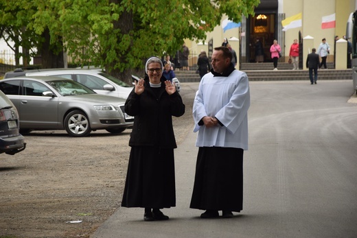 Pielgrzymka z Roszkowej Woli do Żdżar