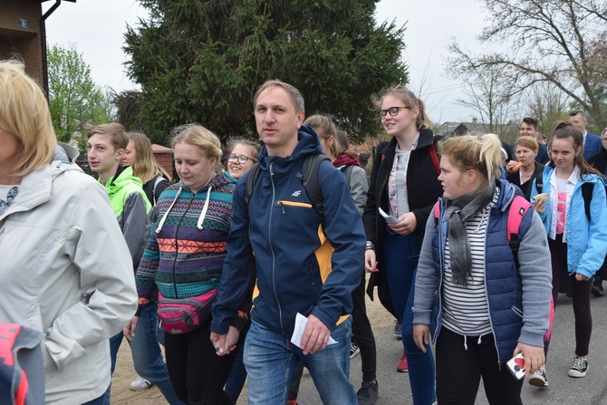 Pielgrzymka z Roszkowej Woli do Żdżar