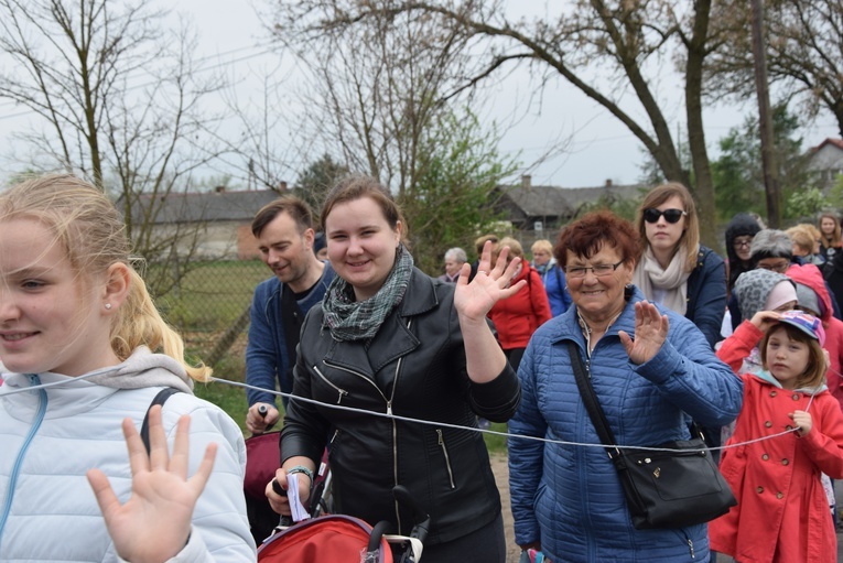 Pielgrzymka z Roszkowej Woli do Żdżar