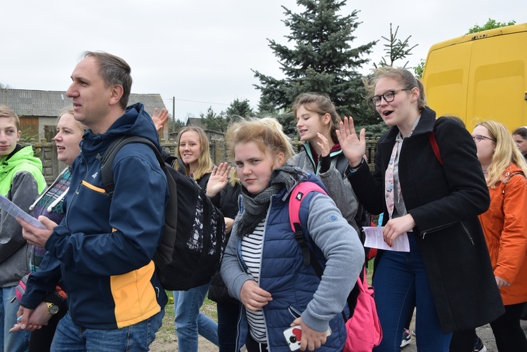 Pielgrzymka z Roszkowej Woli do Żdżar