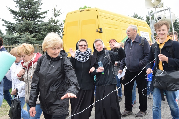 Pielgrzymka z Roszkowej Woli do Żdżar