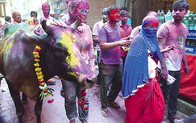 Kolorowe święto w Mathurze.