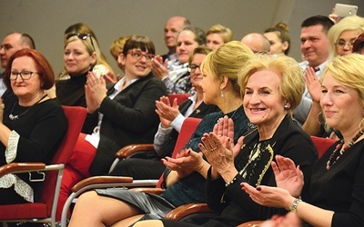 W spotkaniu wzięli udział rodzice, prawnicy, pedagodzy i psycholodzy.