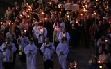 Od kilku lat w Lublinie Droga Światła gromadzi wiernych na Czubach.