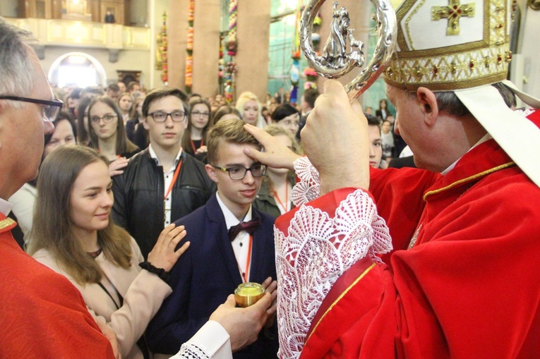 Bierzmowanie w Limanowej, cz. 1