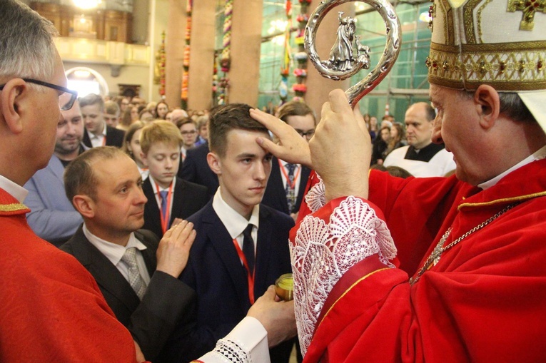 Bierzmowanie w Limanowej, cz. 1