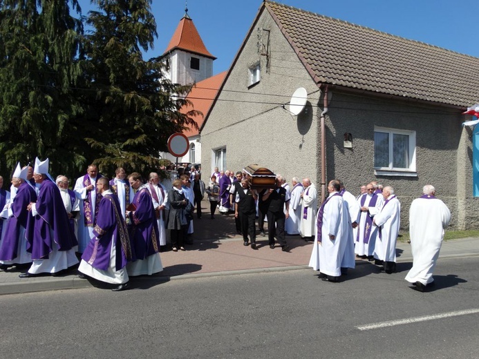 Ostatnie pożegnanie śp. ks. Jana Zycha