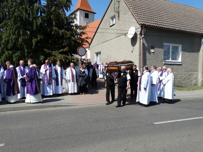 Ostatnie pożegnanie śp. ks. Jana Zycha