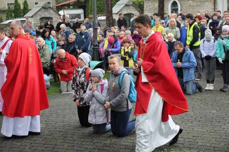 Msza św. pielgrzymów łagiewnickich w Hałcnowie - 2019