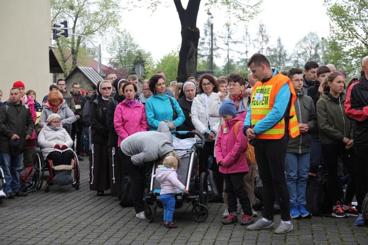 Msza św. pielgrzymów łagiewnickich w Hałcnowie - 2019