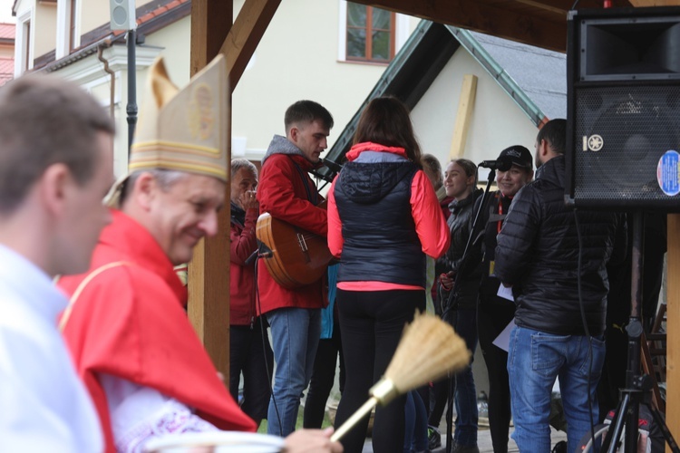 Msza Święta na rozpoczęcie 7. pielgrzymki z Hałcnowa do Łagiewnik - 2019