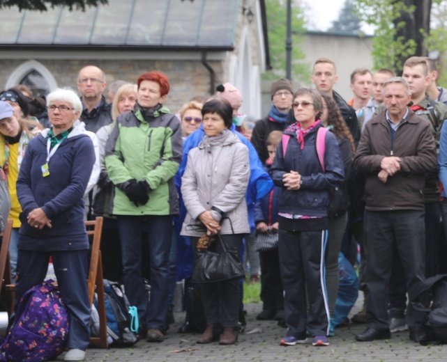 Msza Święta na rozpoczęcie 7. pielgrzymki z Hałcnowa do Łagiewnik - 2019