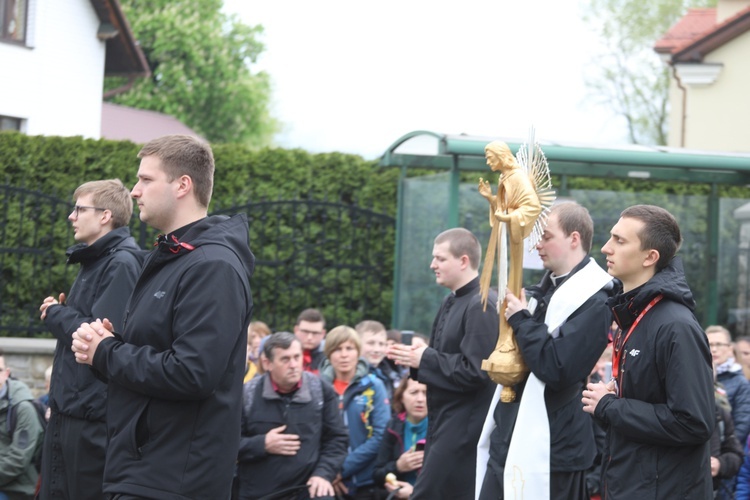 Msza Święta na rozpoczęcie 7. pielgrzymki z Hałcnowa do Łagiewnik - 2019