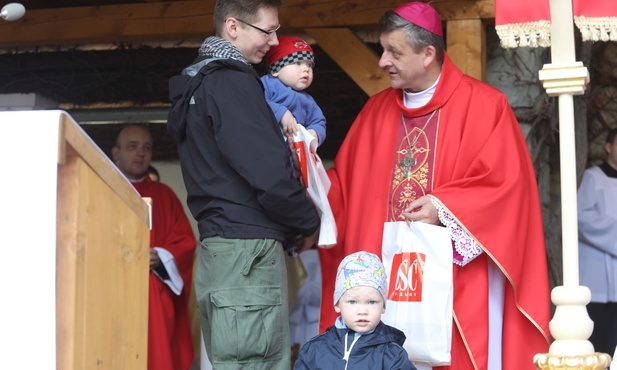 Bp Pindel do pielgrzymów: Eucharystia da wam moc!