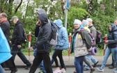 7. pielgrzymka z Hałcnowa wyrusza do Łagiewnik. cz. 2 - 2019