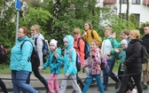 7. pielgrzymka z Hałcnowa wyrusza do Łagiewnik. cz. 2 - 2019