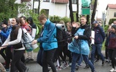 7. pielgrzymka z Hałcnowa wyrusza do Łagiewnik. cz. 2 - 2019