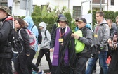 7. pielgrzymka z Hałcnowa wyrusza do Łagiewnik. cz. 2 - 2019