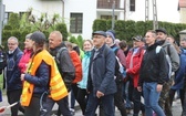 7. pielgrzymka z Hałcnowa wyrusza do Łagiewnik. cz. 2 - 2019