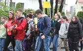 7. pielgrzymka z Hałcnowa wyrusza do Łagiewnik. cz. 2 - 2019
