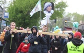 7. pielgrzymka z Hałcnowa wyrusza do Łagiewnik. cz. 2 - 2019