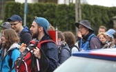 7. pielgrzymka z Hałcnowa wyrusza do Łagiewnik. cz. 2 - 2019