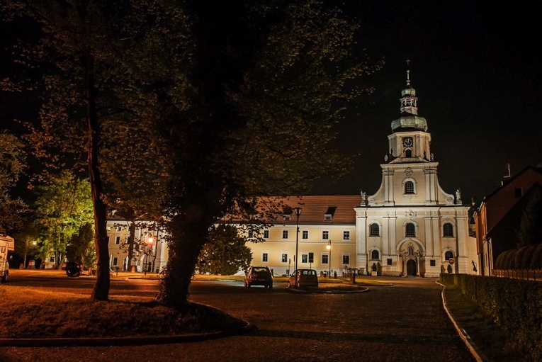 Noc w Starym Opactwie cz. 1