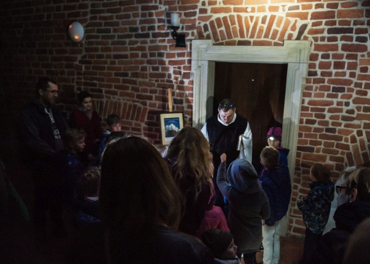 Noc w Starym Opactwie cz. 2 