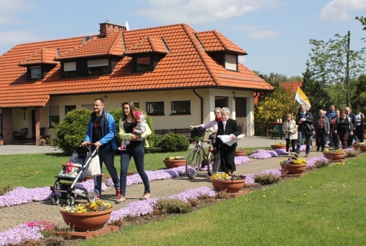 Piesza pielgrzymka szensztacka 