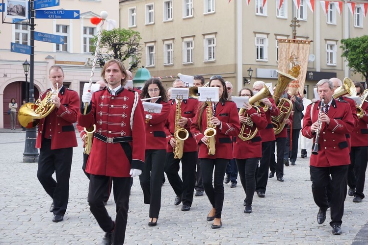 Jubileusz 860-lecia istnienia świętowała dzierżoniowska fara