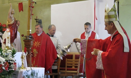 Relikwie ks. Popiełuszki w Wieprzu
