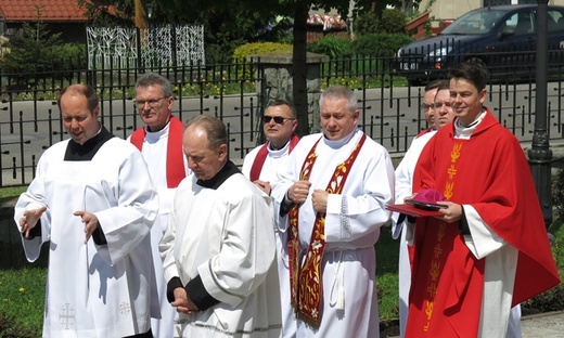 Relikwie ks. Popiełuszki w Wieprzu
