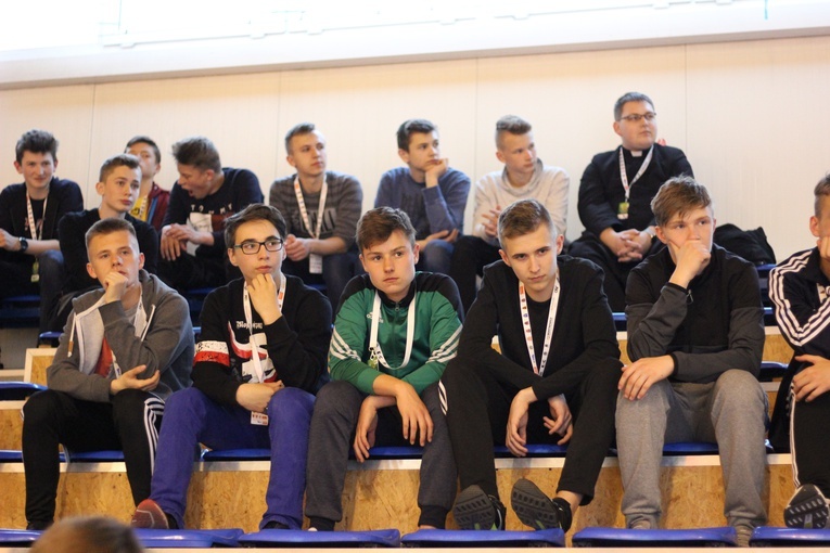 XIV Mistrzostwa Polski LSO w Piłce Nożnej Halowej o Puchar KnC - koncert