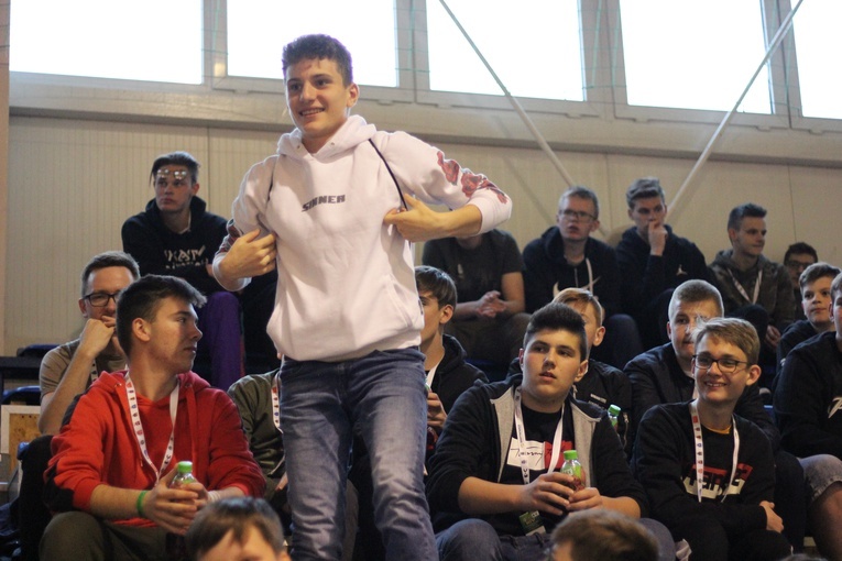 XIV Mistrzostwa Polski LSO w Piłce Nożnej Halowej o Puchar KnC - koncert