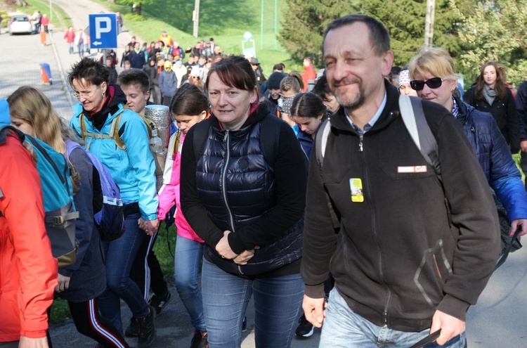 Z Witkowic do Wieprza - 2. dzień drogi do Łagiewnik - 2019