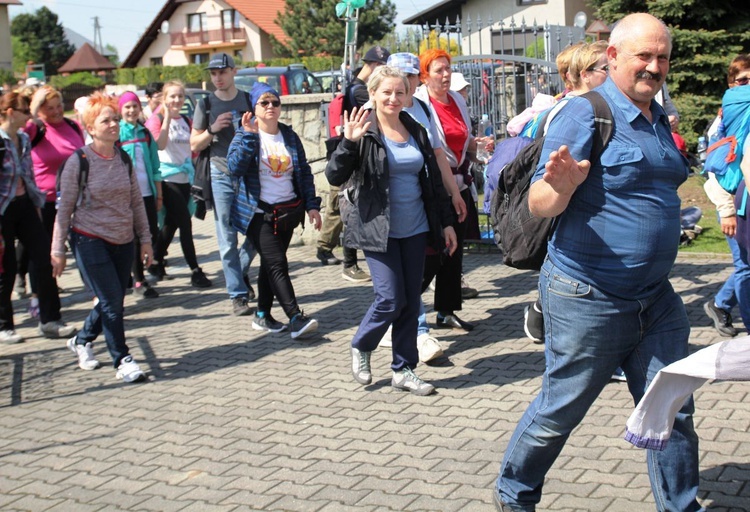 Adoracja Jezusa w drodze z Wieprza do Tomic - grupa bł. ks. M. Sopoćki